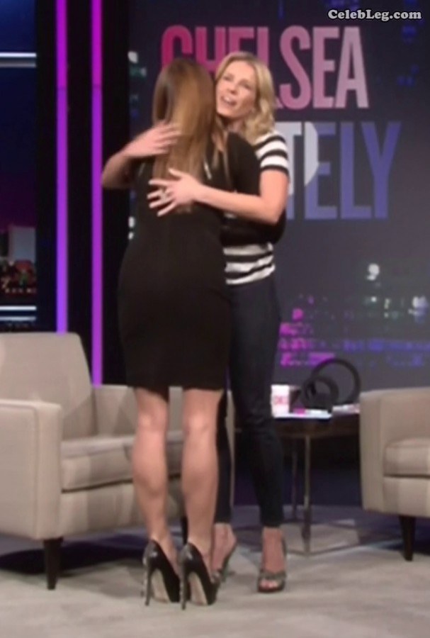 Ashley Greene在访谈节目里翘美腿（第4张/共4张）