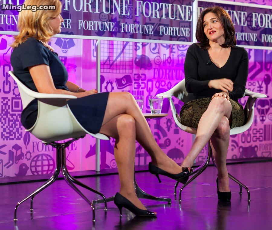 记者Nina Easton采访Facebook首席运营官Sheryl Sandberg（第19张/共33张）