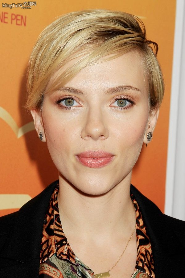 金色短发女星Scarlett Johansson高清面部（第18张/共18张）
