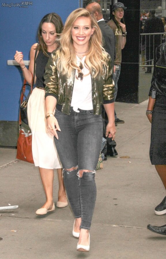 Hilary Duff这种身材穿紧身牛仔裤简直快挤爆了（第3张/共30张）
