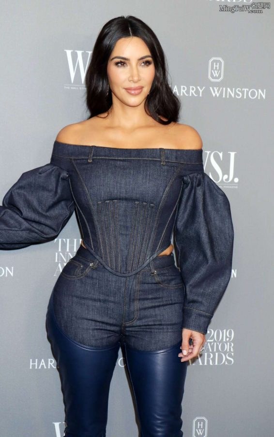 Kim Kardashian篮球般的大臀带给你强烈的视觉冲击（第7张/共16张）
