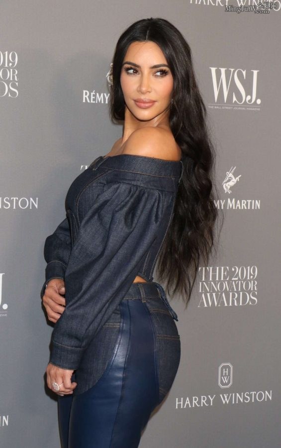 Kim Kardashian篮球般的大臀带给你强烈的视觉冲击（第3张/共16张）