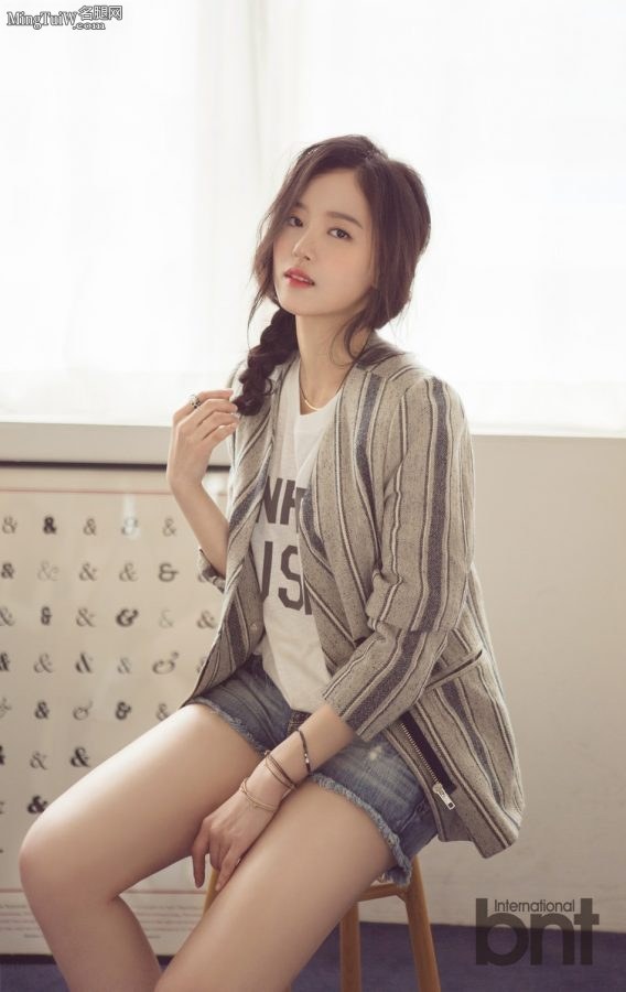 韩国女演员姜汉娜性感女神反转演绎小清新美腿写真（第11张/共18张）