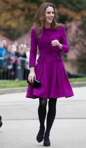 Kate Middleton腿穿加厚黑袜靓丽自信（第2张/共12张）