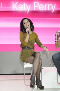 Katy Perry 凯蒂·佩里黑丝美腿非常有味道（第1张/共19张）
