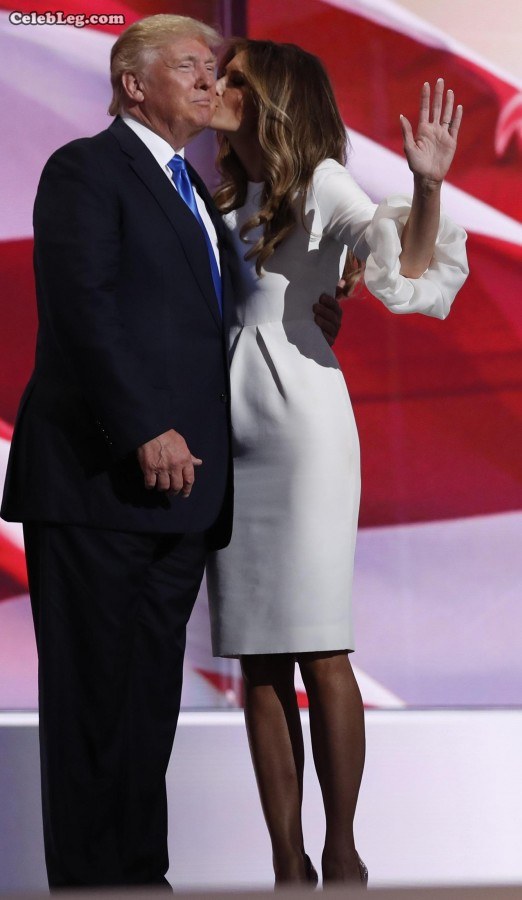Melania Trump穿细高跟鞋帮助老公竞选总统（第8张/共20张）