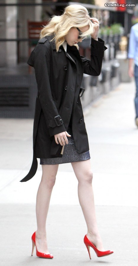 街拍Emma Stone的高跟鞋白腿（第2张/共2张）