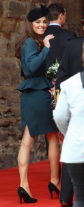 Kate Middleton凯特王妃匀称的肉丝玉腿玩到就是赚到（第6张/共17张）