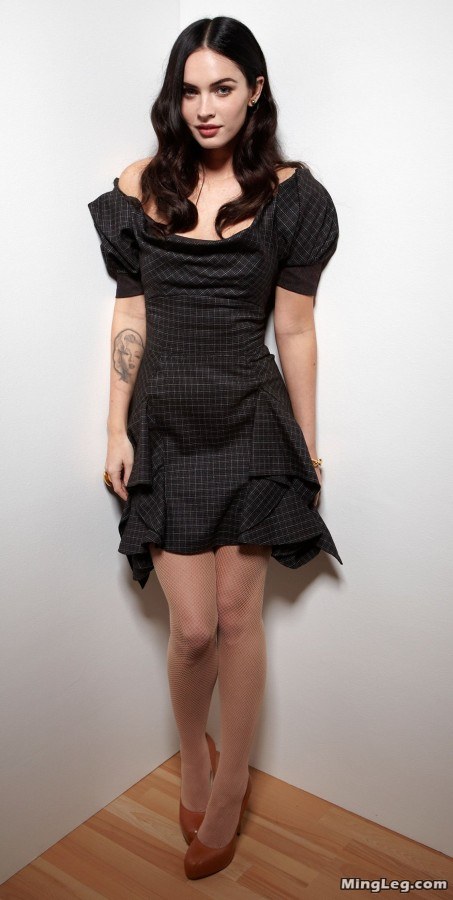 Megan Fox肉丝网袜高跟鞋不那么常见（第2张/共8张）
