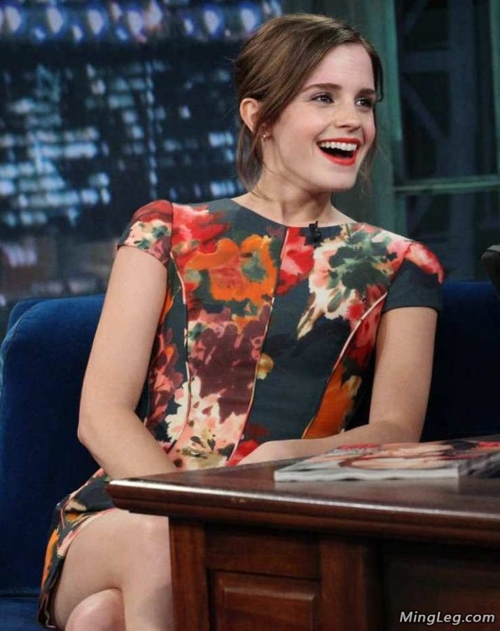 Emma Watson在访谈节目中大秀美腿（第9张/共19张）