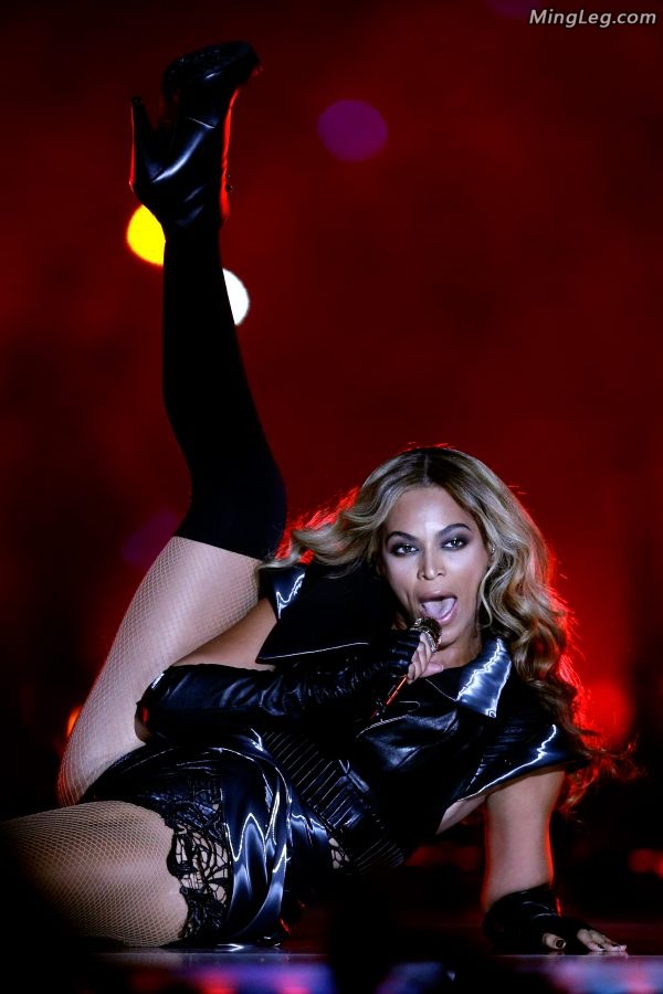 Beyonce Knowles超级碗半场秀网袜肥腿（第1张/共10张）