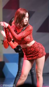 T-ara组合《No.9》朴孝敏视角短裙黑色安全裤[网盘]（第4张/共8张）