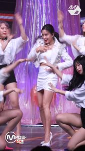 台下粉丝近距离拍摄T-ara朴孝敏短裙美腿[网盘]（第2张/共10张）