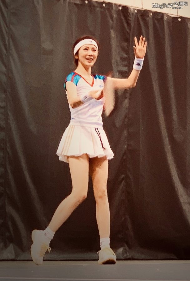 美女CEO尹峰打网球时的美丽玉腿（第9张/共9张）