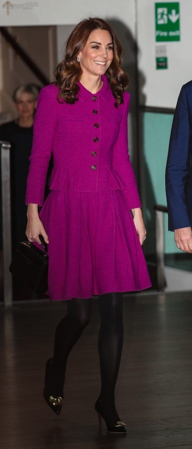 凯特王妃Kate Middleton美腿穿厚黑丝（第1张/共3张）