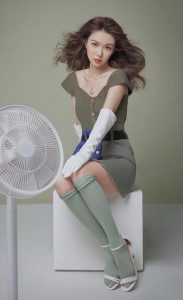 薛凯琪杂志美腿高跟写真共三套衣服（第1张/共11张）